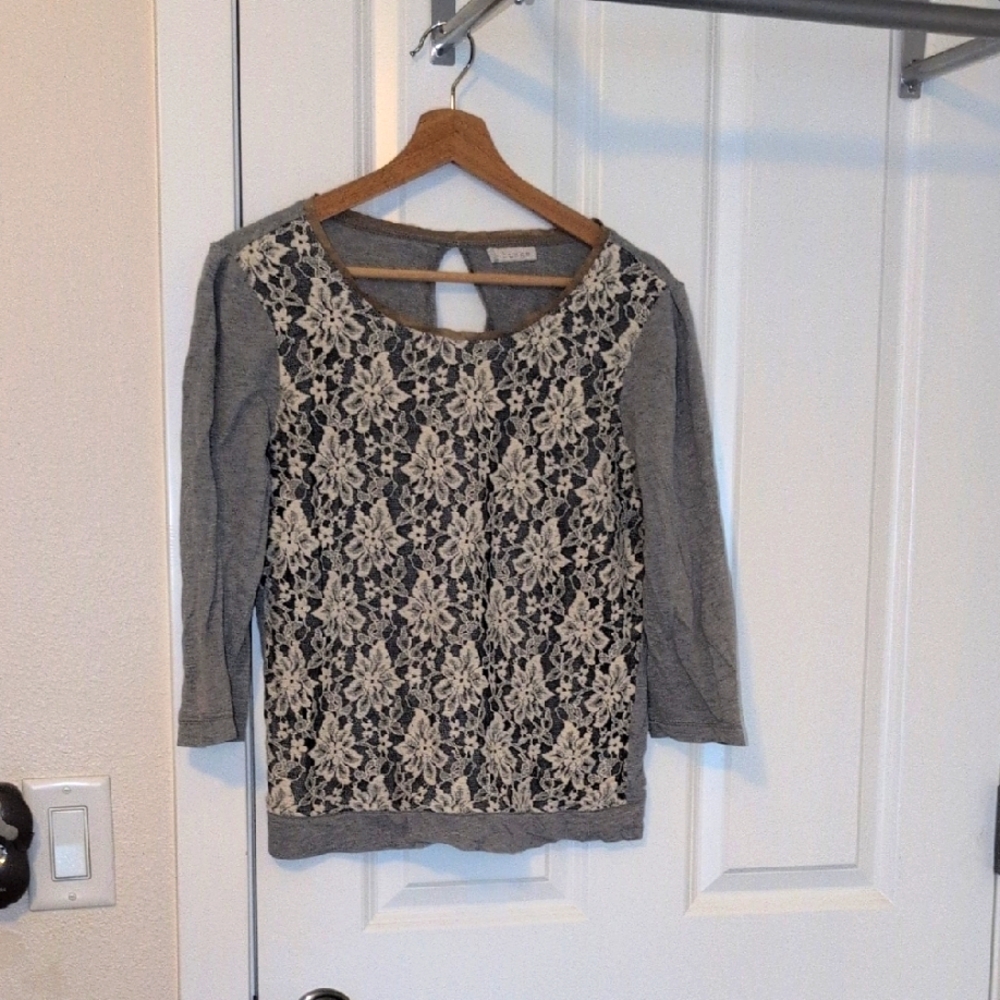 Hinge Lace Top